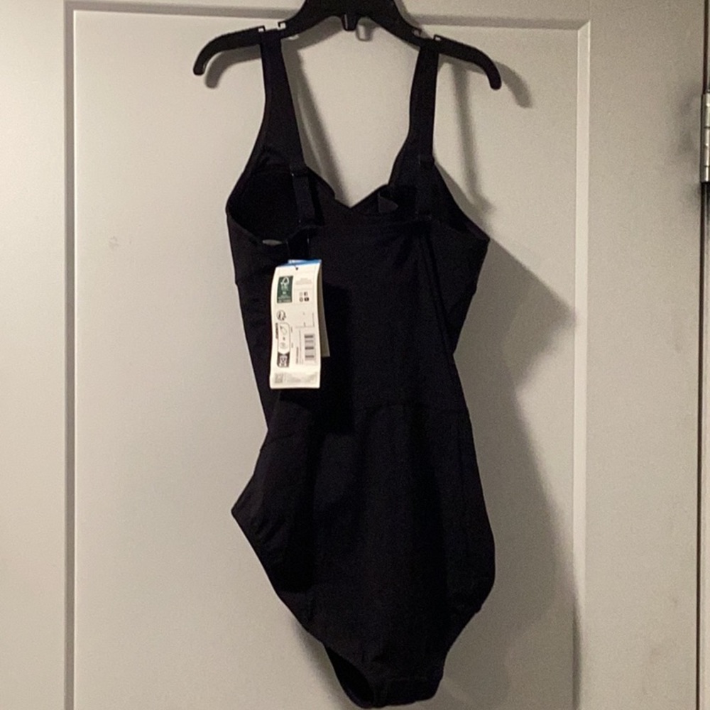 NWT Arena Women’s Bodylift Swimsuit Jenny‎ Lightcross Back Black - Picture 3 of 8